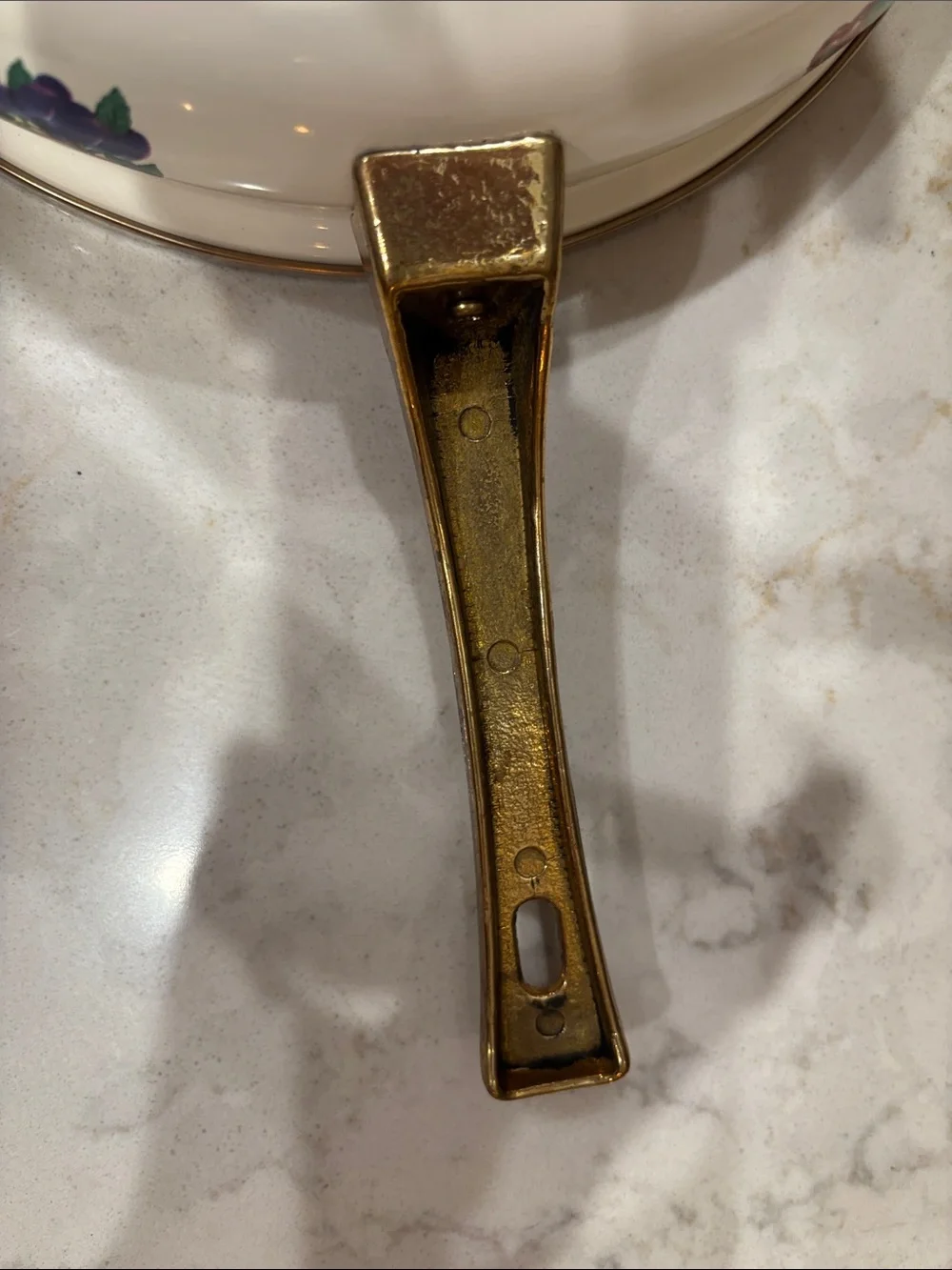 Vintage Tabletops “Kensington Garden Skillet/brass details